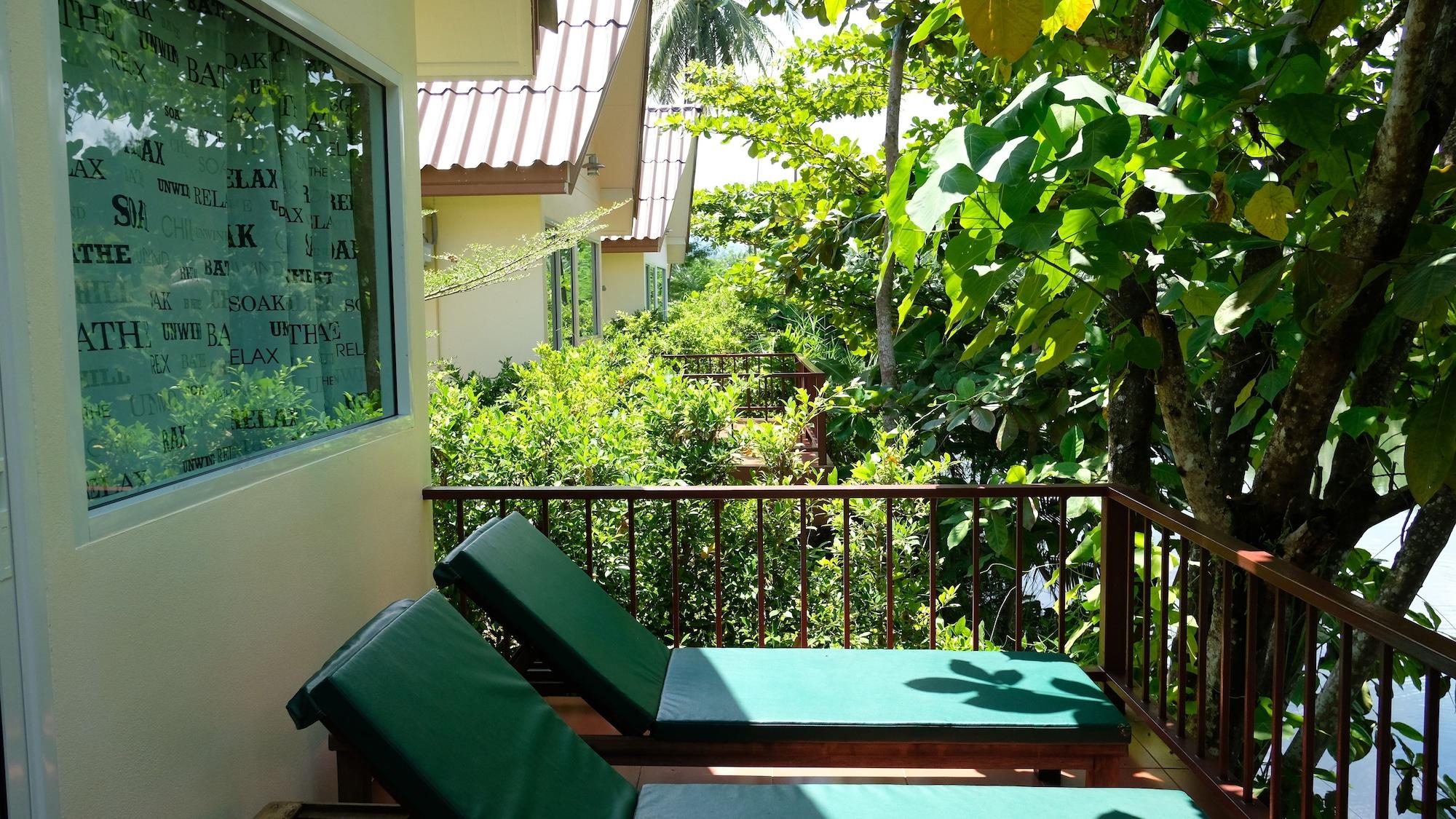 Khao Lak Golden Coconut Hotel Buitenkant foto