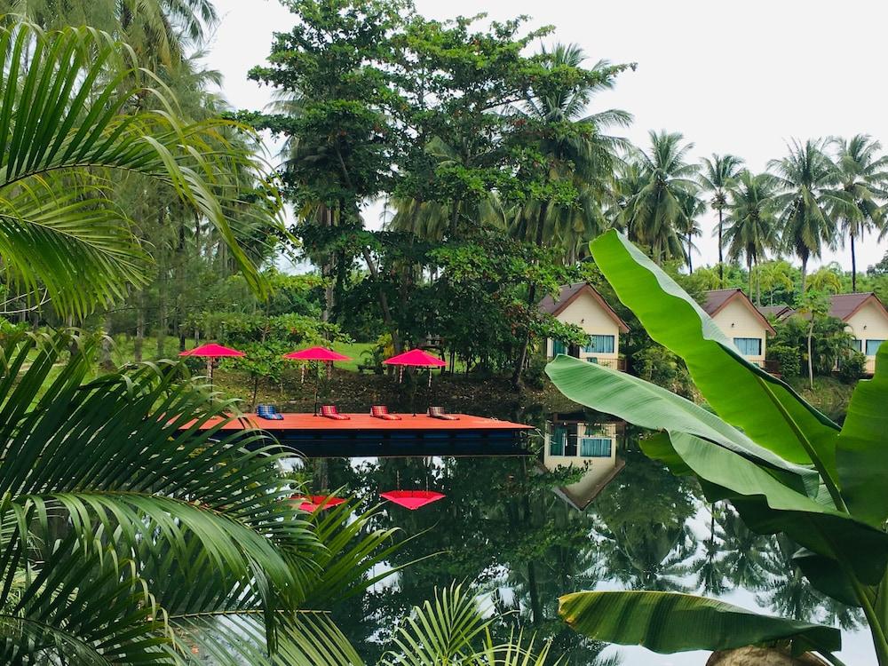 Khao Lak Golden Coconut Hotel Buitenkant foto