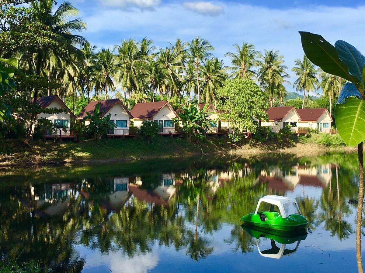 Khao Lak Golden Coconut Hotel Buitenkant foto