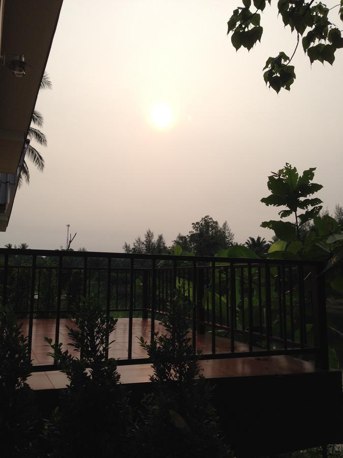 Khao Lak Golden Coconut Hotel Buitenkant foto